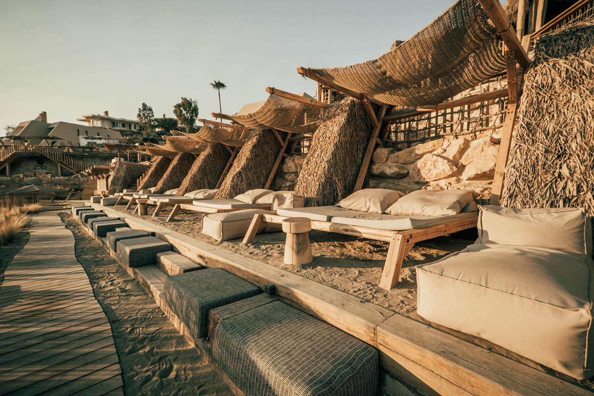 Onar Seaside Lounge, a restaurant in Crete, Greece
