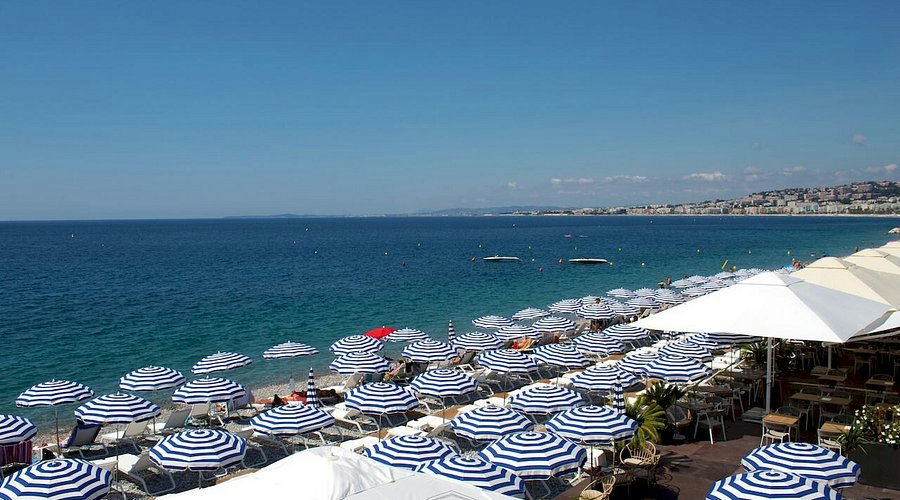 Opera Plage, a beach club in Nice, France