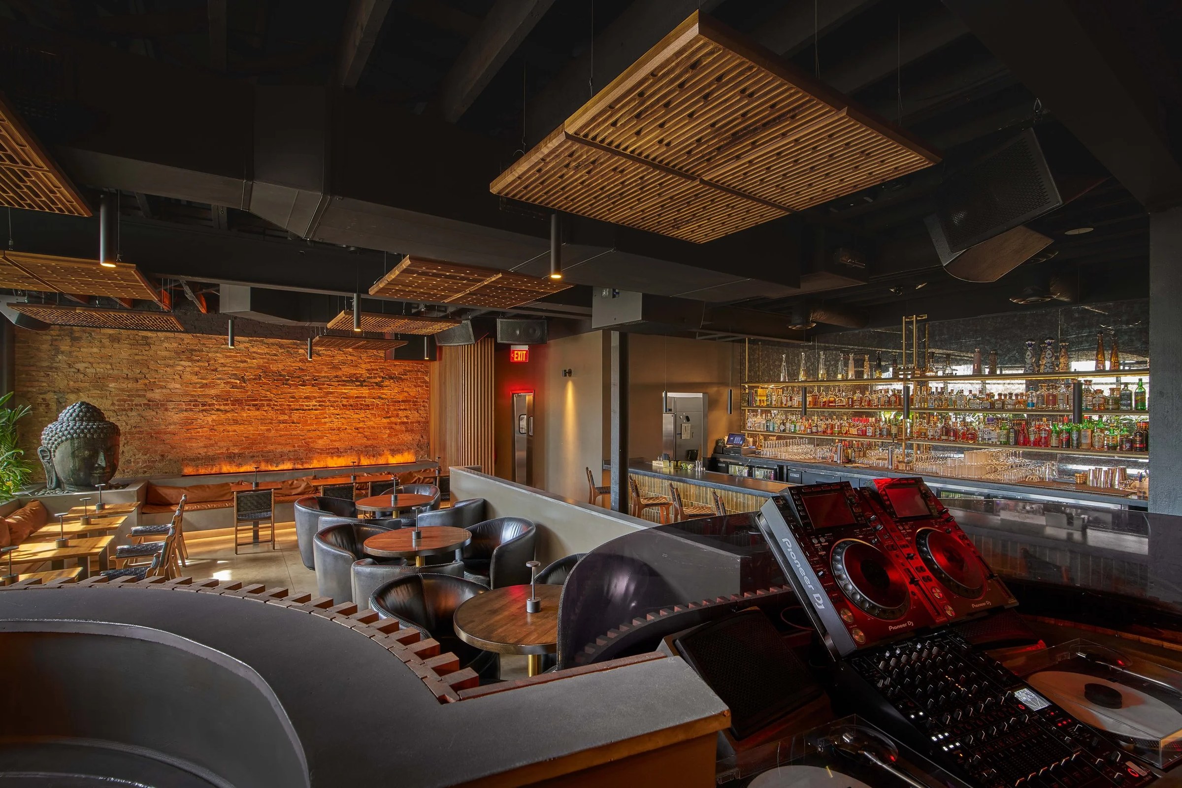 OROSOKO Sound Bar, a lounge in Charlotte, USA — photo 3