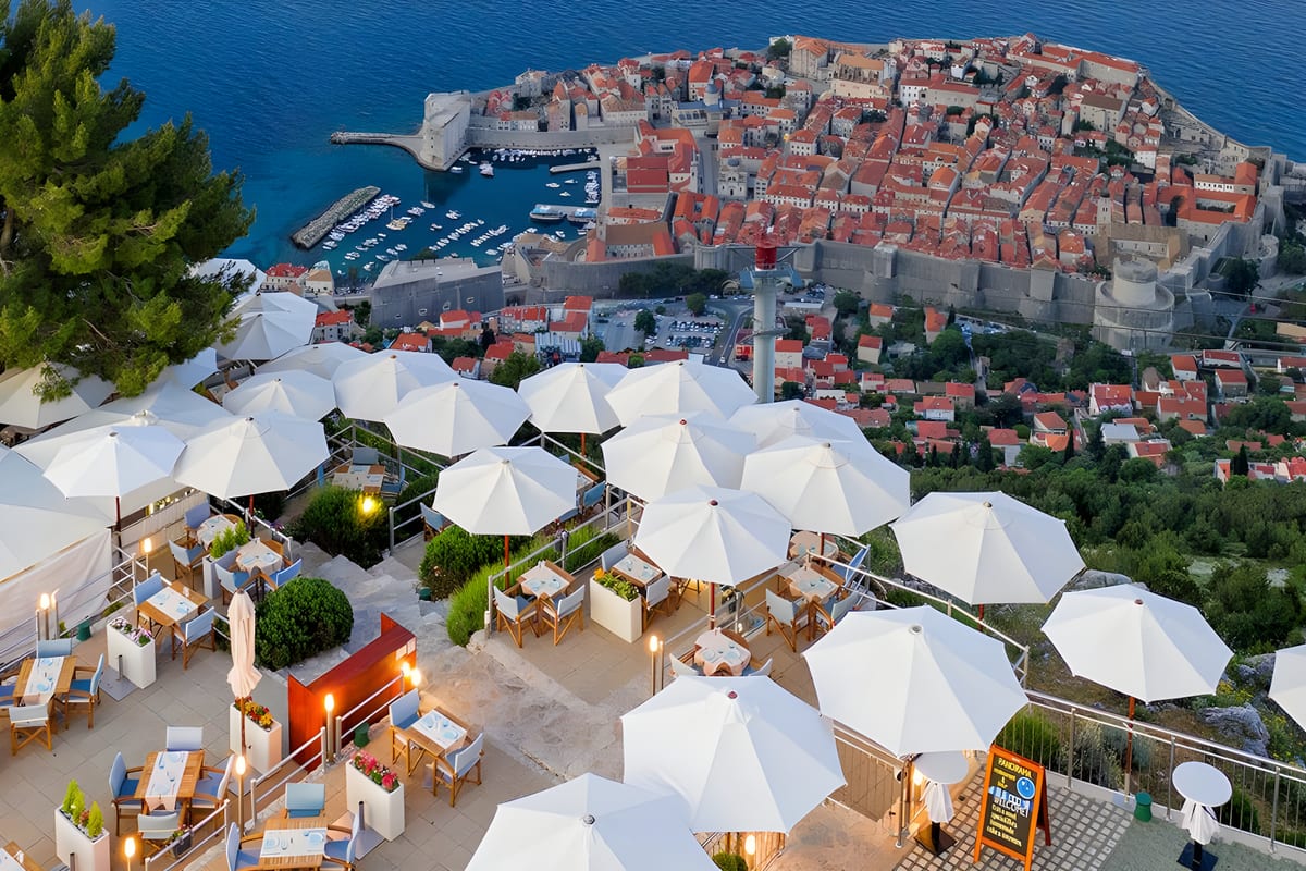 Panorama Restaurant & Bar, a restaurant in Dubrovnik, Croatia — photo 1