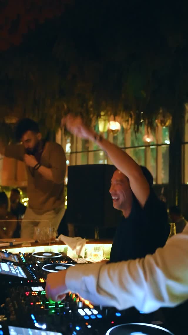 Video 5 from Paraiso By Amazónico