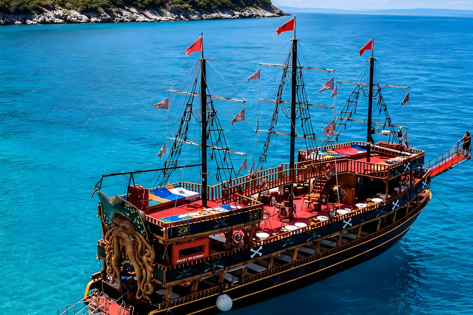 Pashaj VIP Boat Party, a boat party in Sarandë, Albania — photo 2