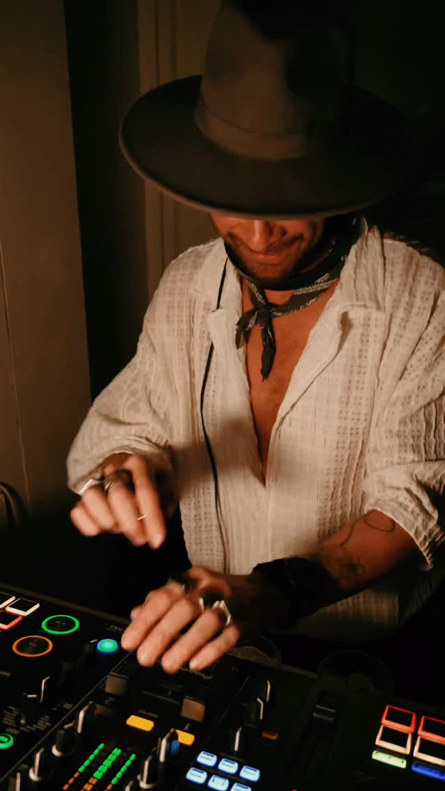 Video 1 from Pelicano