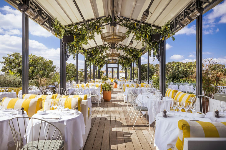 Perruche Rooftop, a restaurant in Paris, France