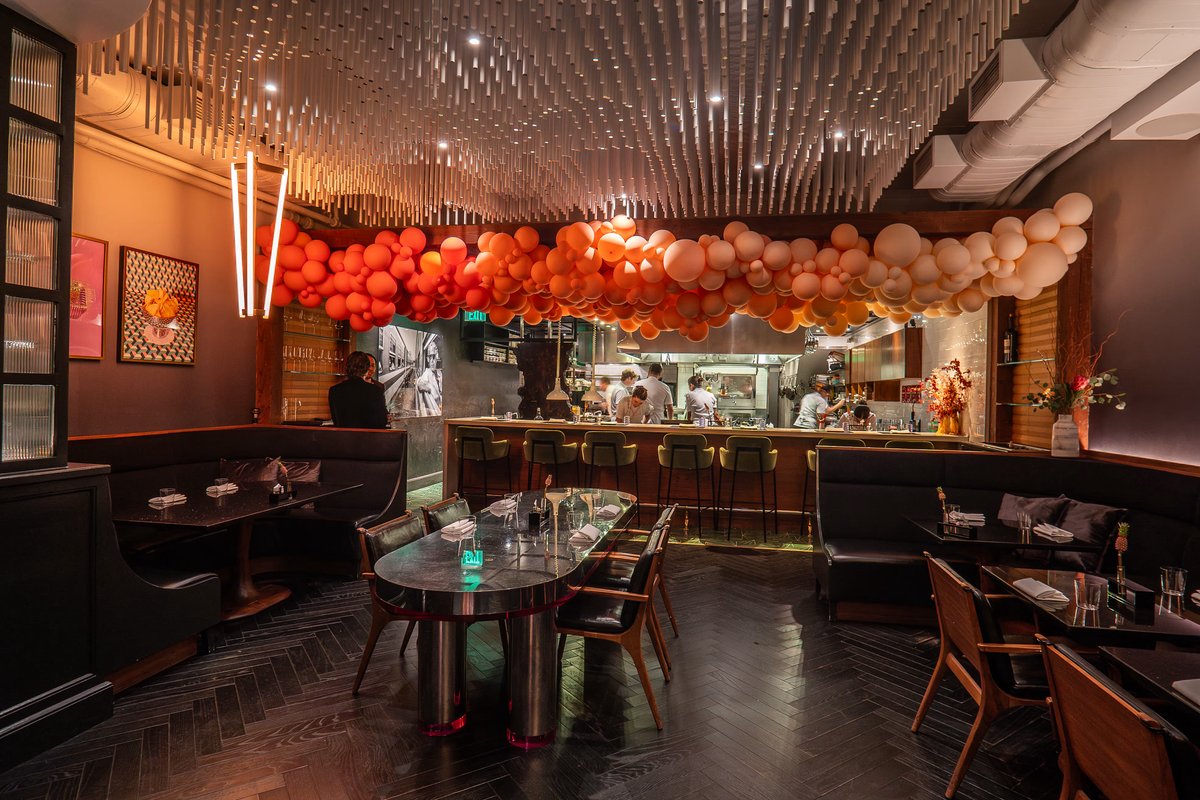Pineapple and Pearls, a restaurant in Washington, D.C., USA — photo 1