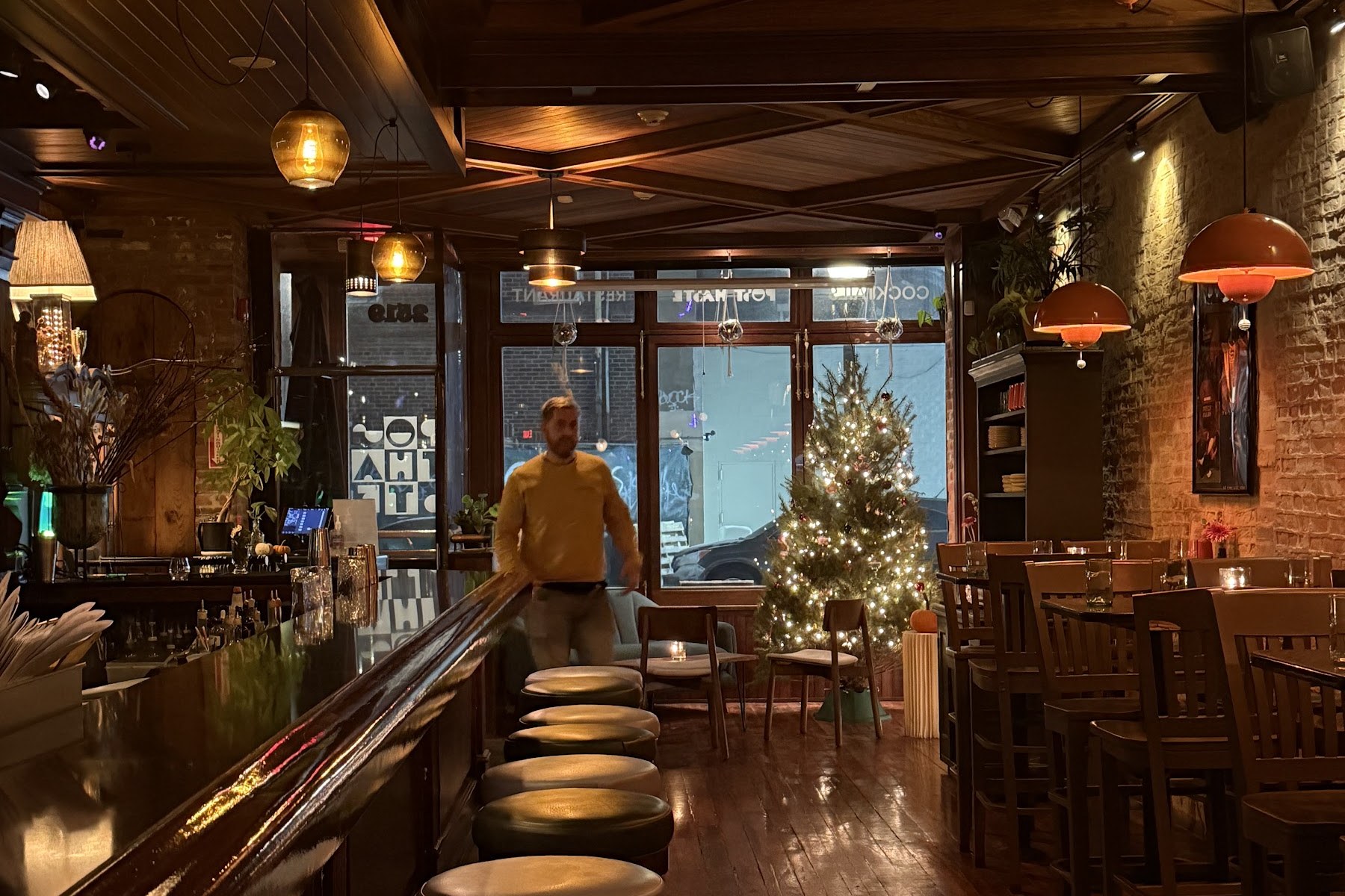 Post Haste, a bar in Philadelphia, USA — photo 3