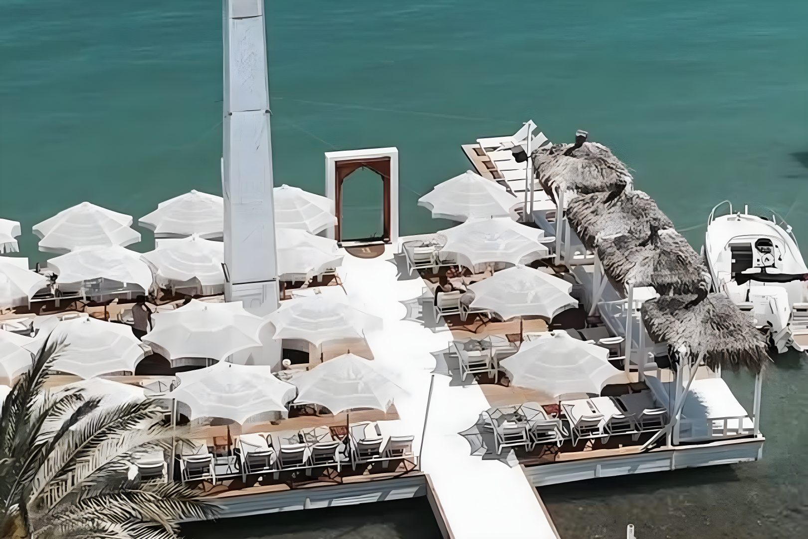 Raena Beach, a restaurant in Bodrum, Turkey — photo 5