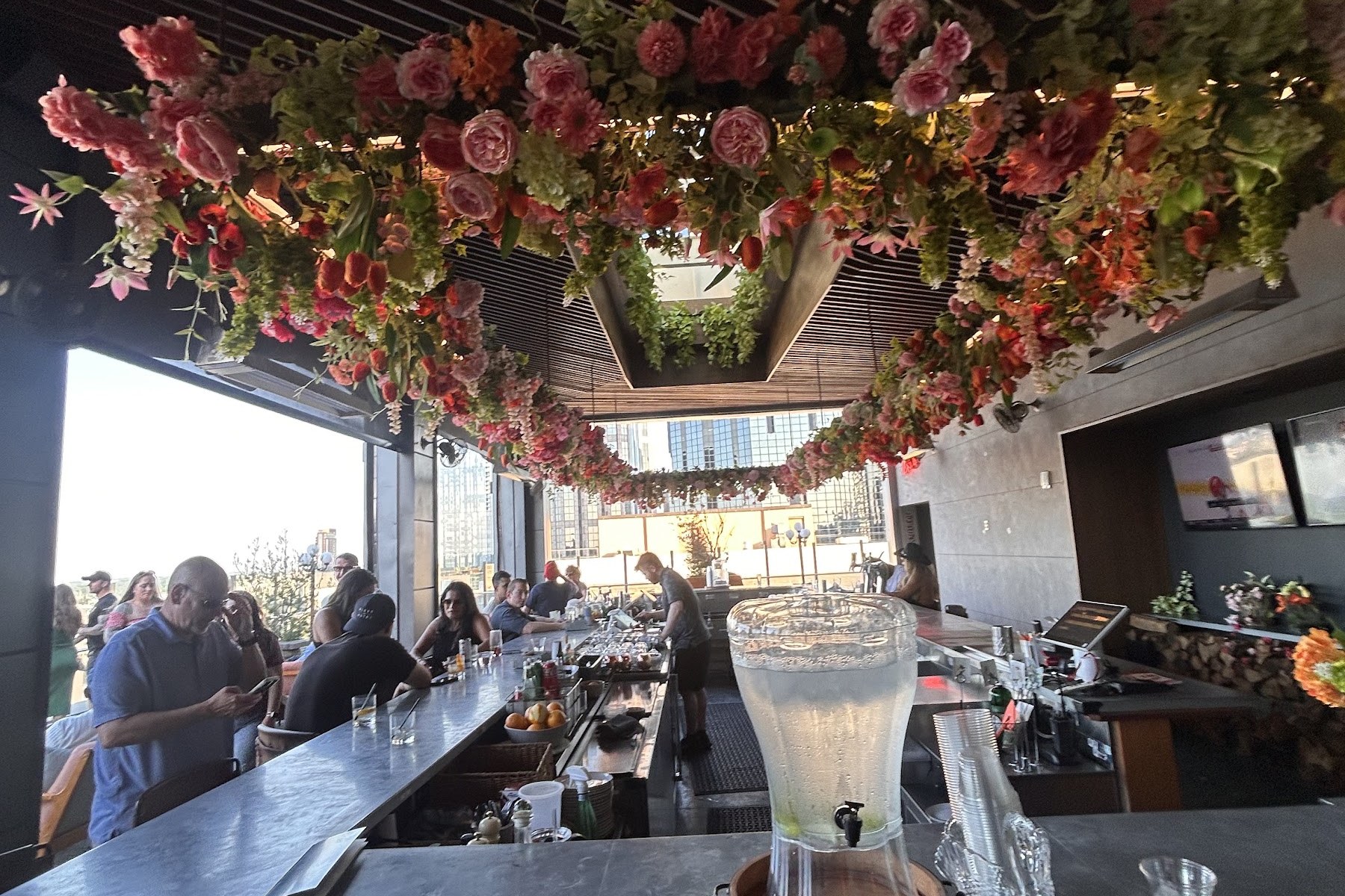 Rare Bird, a rooftop in Nashville, USA — photo 4
