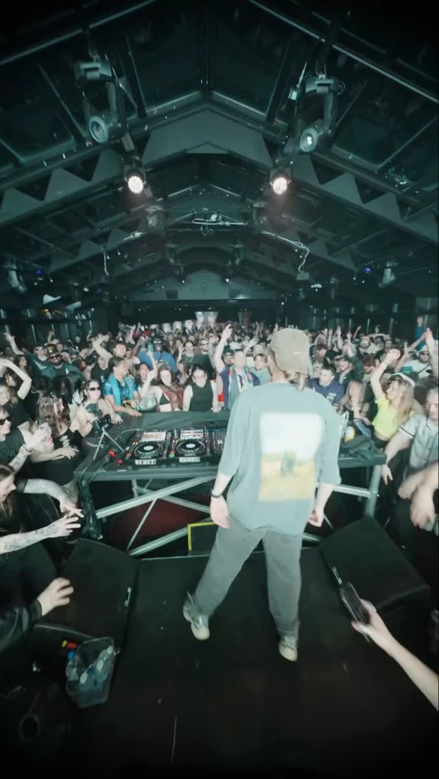 Video 7 from Rebel