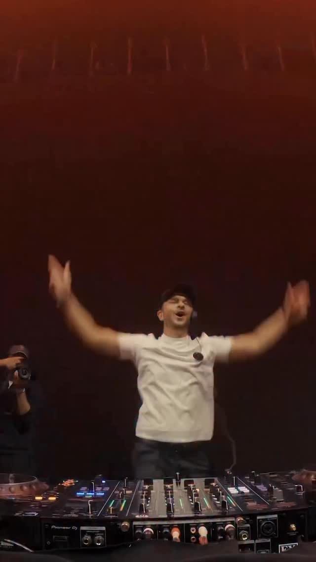 Video 3 from Rebel