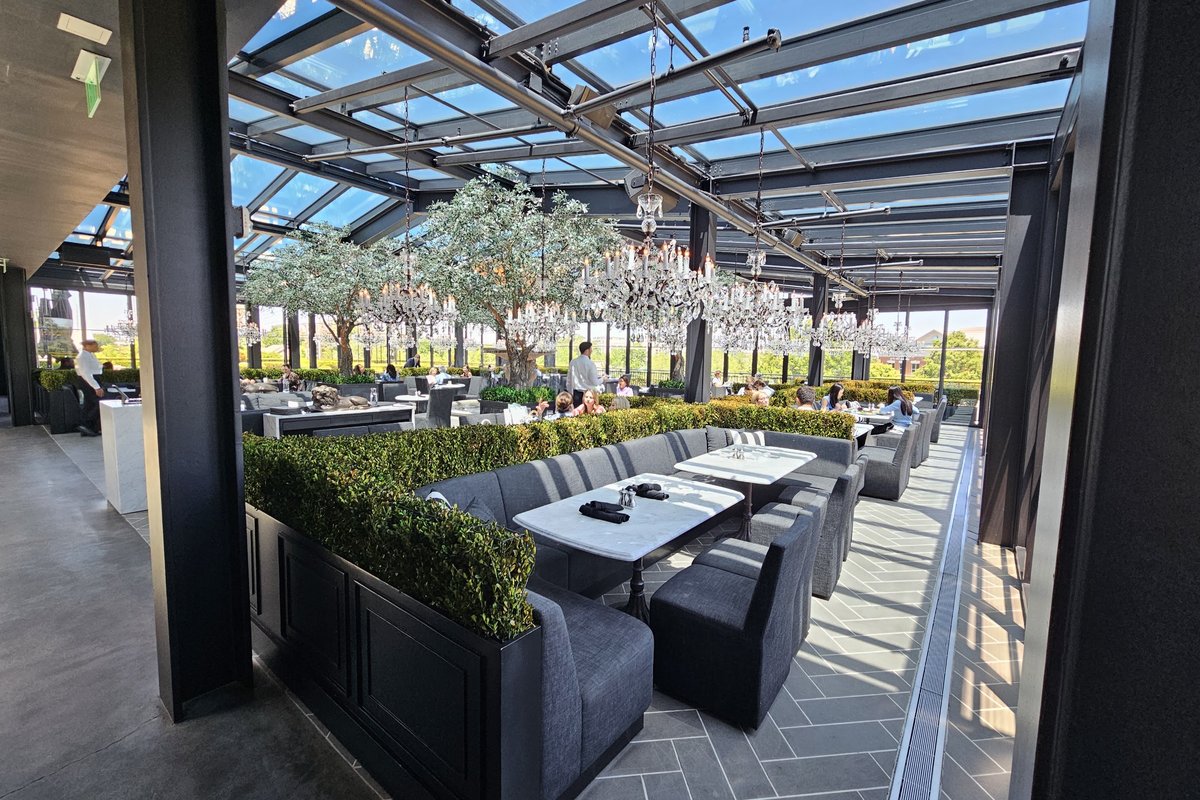 RH Rooftop Restaurant, a rooftop in Charlotte, USA — photo 1