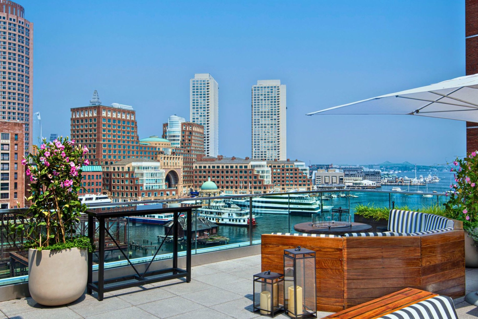 Rooftop at The Envoy, a rooftop in Boston, USA — photo 4