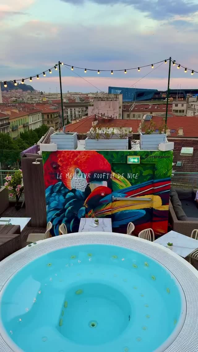 Video 5 from Rooftop Monsigny