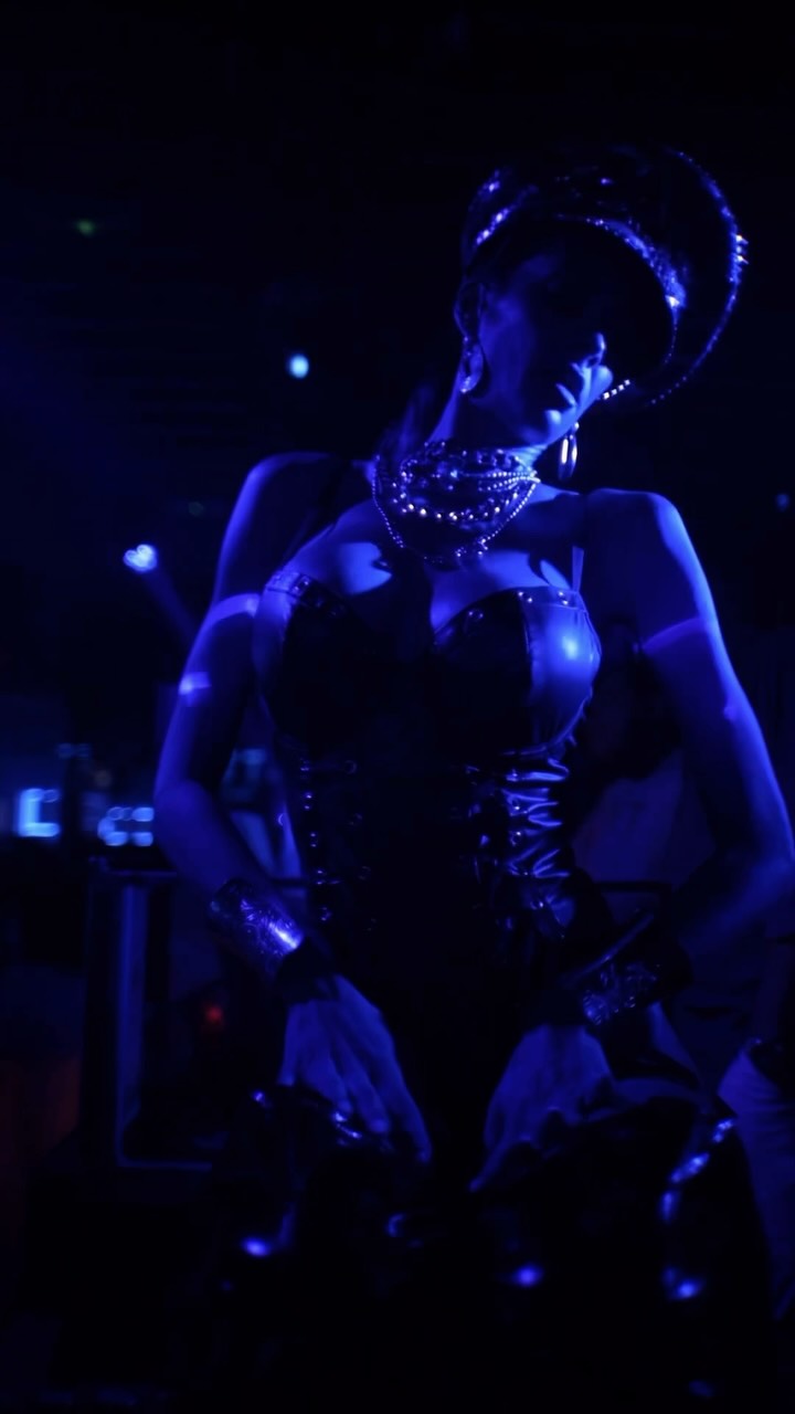 Video 3 from Sala Gold