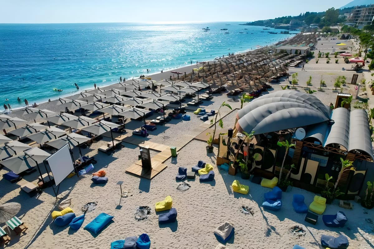 Salinas Beach Bar, a beach club in Dhërmi , Albania — photo 1