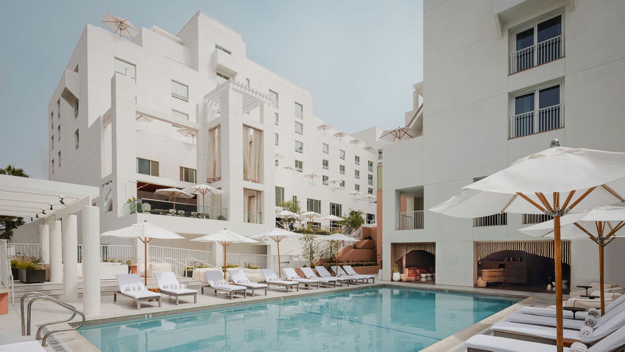 Sandbourne Santa Monica, a pool club in Los Angeles, USA