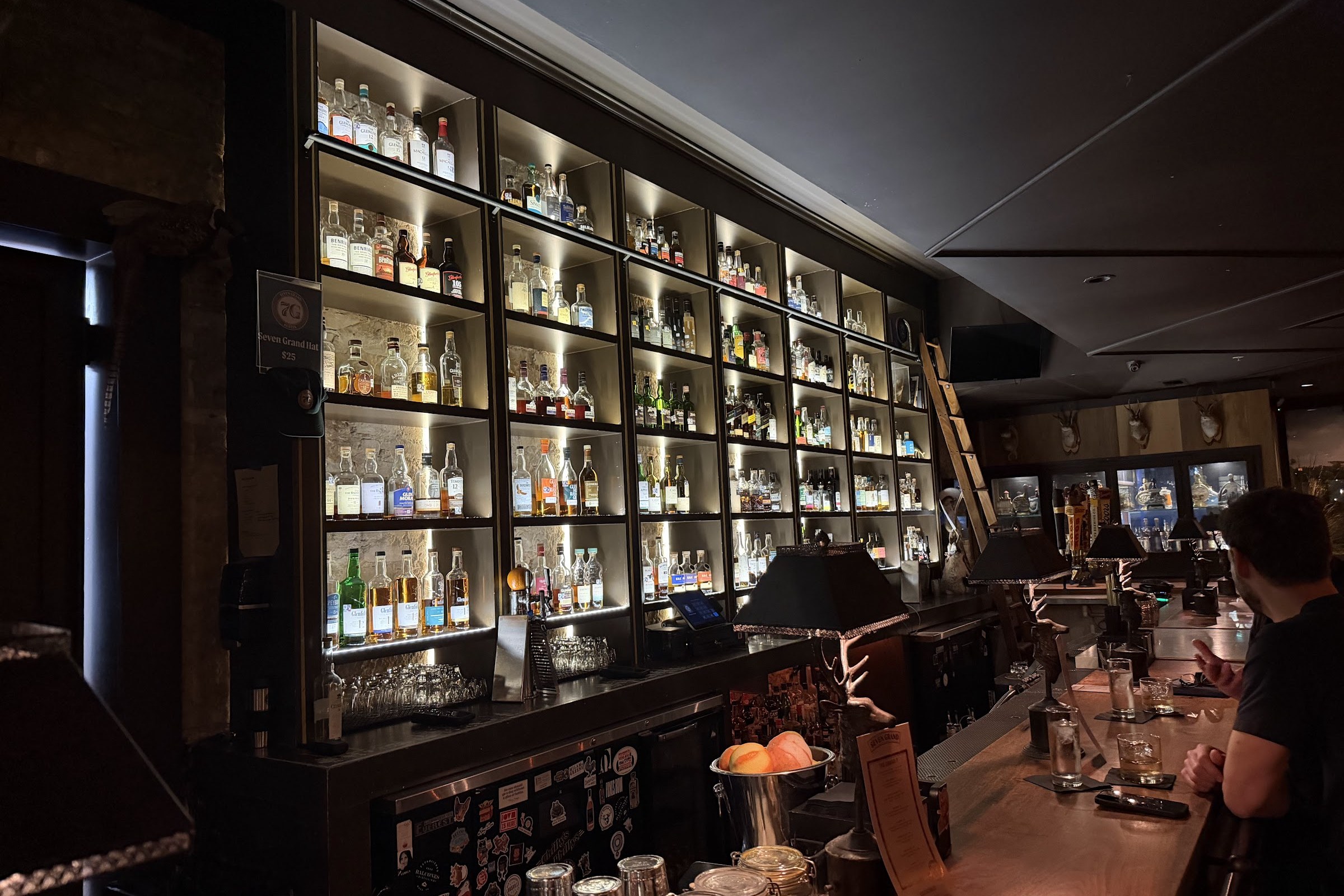 Seven Grand, a bar in Austin, USA — photo 2