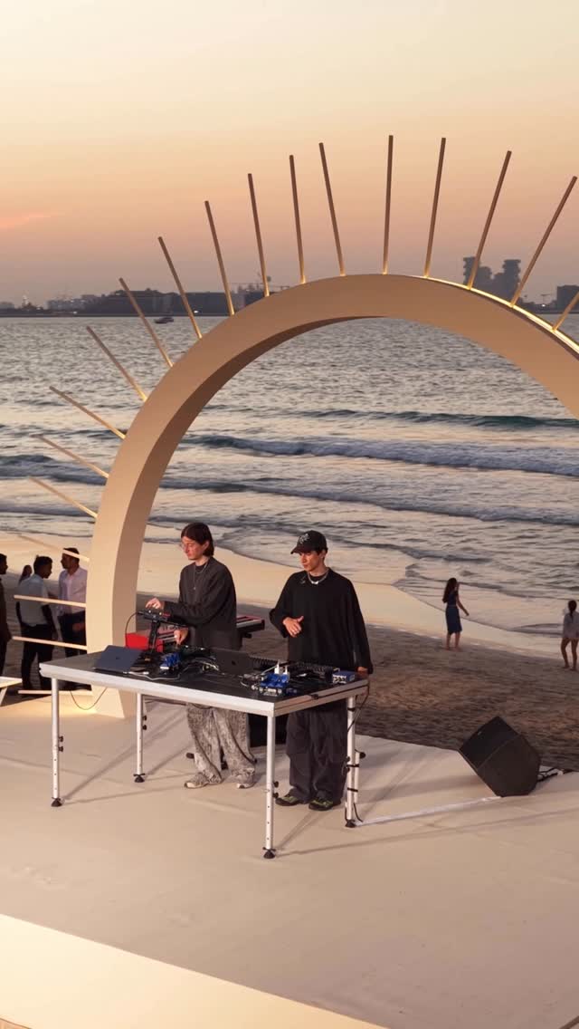 Video 5 from Shimmers