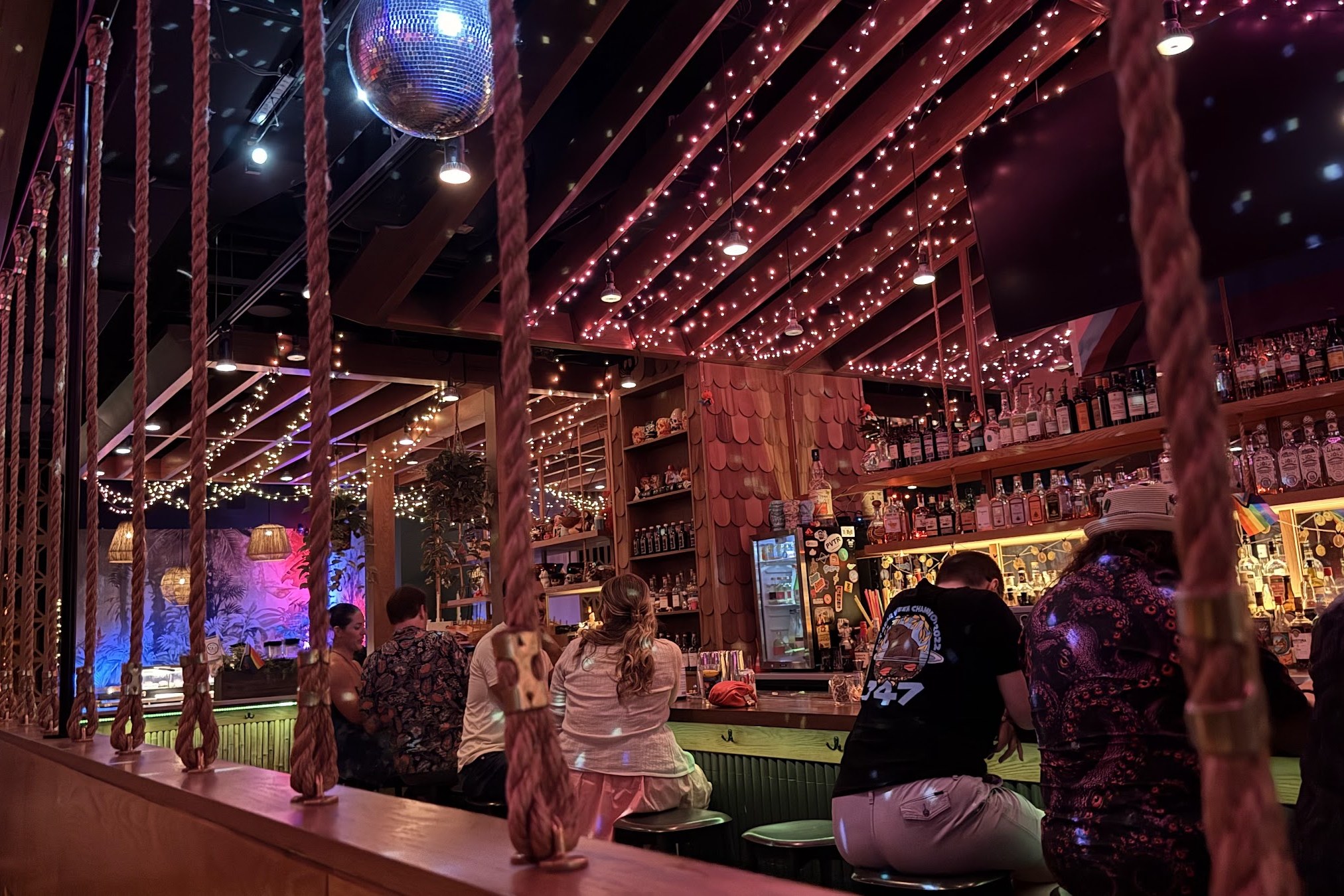 Shore Leave, a bar in Boston, USA — photo 4