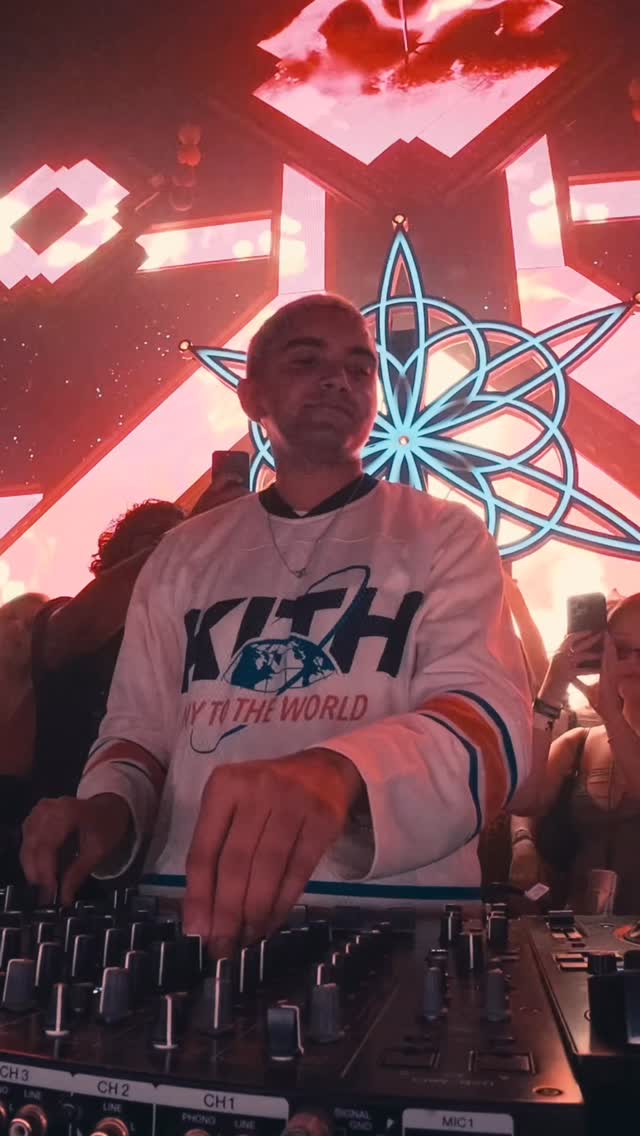 Video 4 from Sky Club  