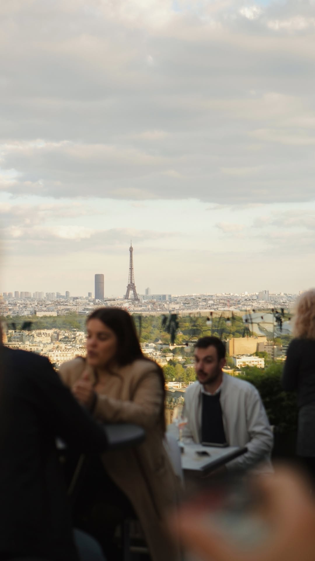 Video 3 from Skyline Paris Lounge & Bar