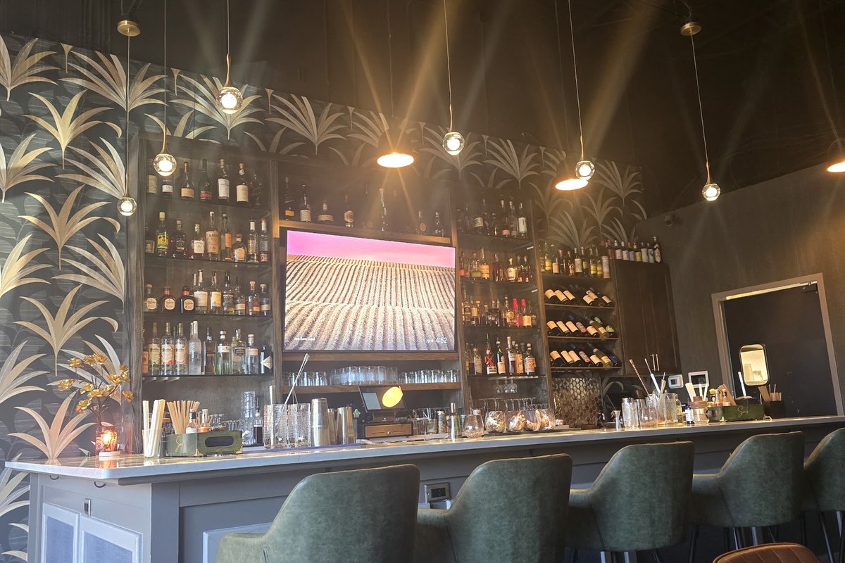 Sneak CLT, a bar in Charlotte, USA — photo 1