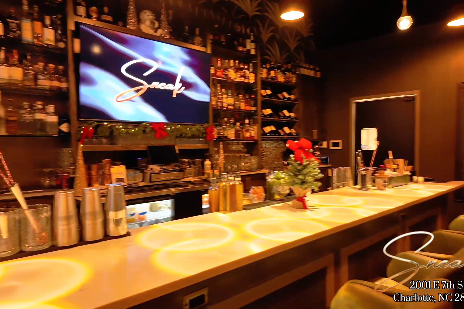 Sneak CLT, a bar in Charlotte, USA — photo 3