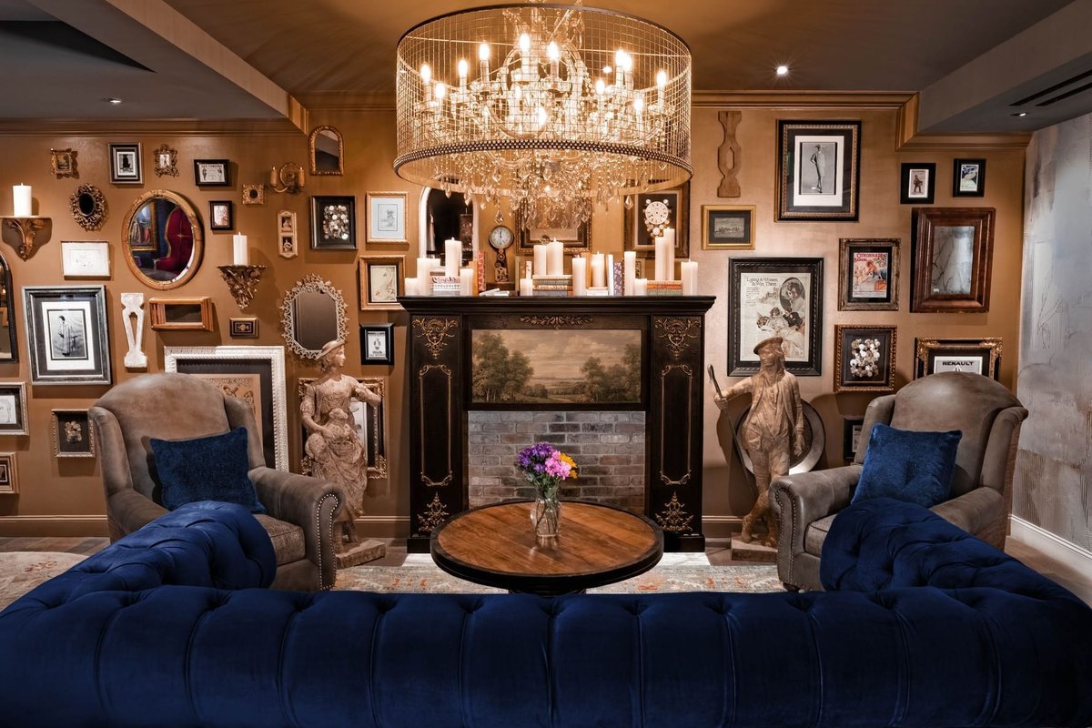 Sophia's Lounge, a lounge in Charlotte, USA — photo 1