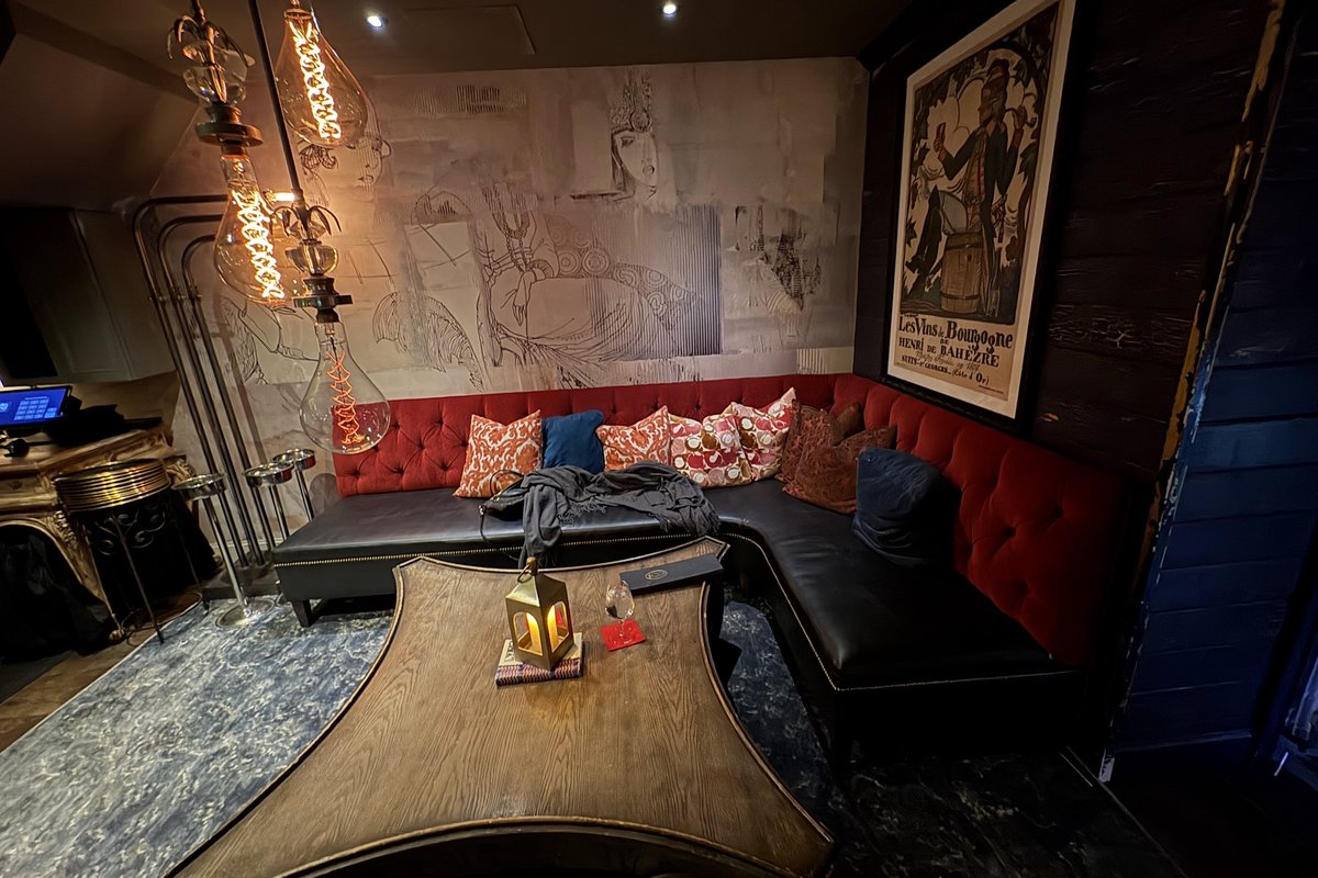 Sophia's Lounge, a lounge in Charlotte, USA — photo 5