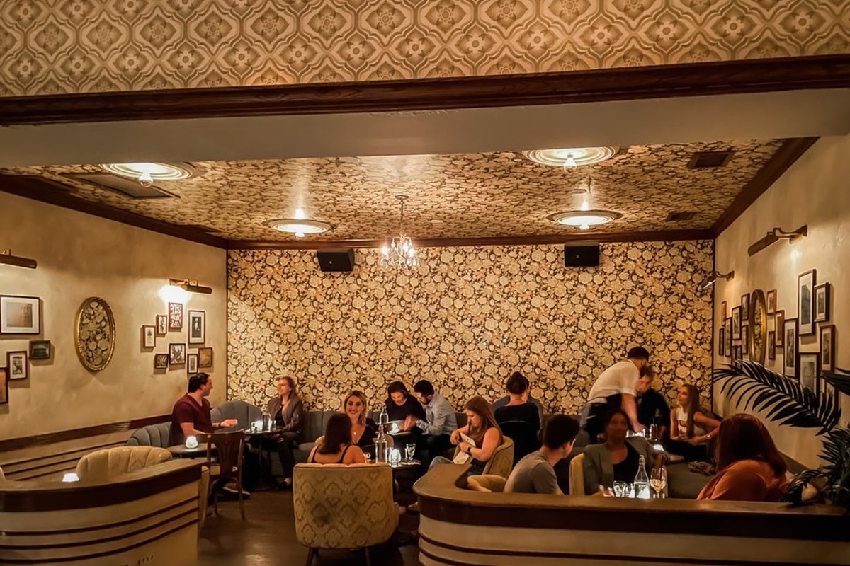 Sparrow, a bar in Chicago, USA — photo 1