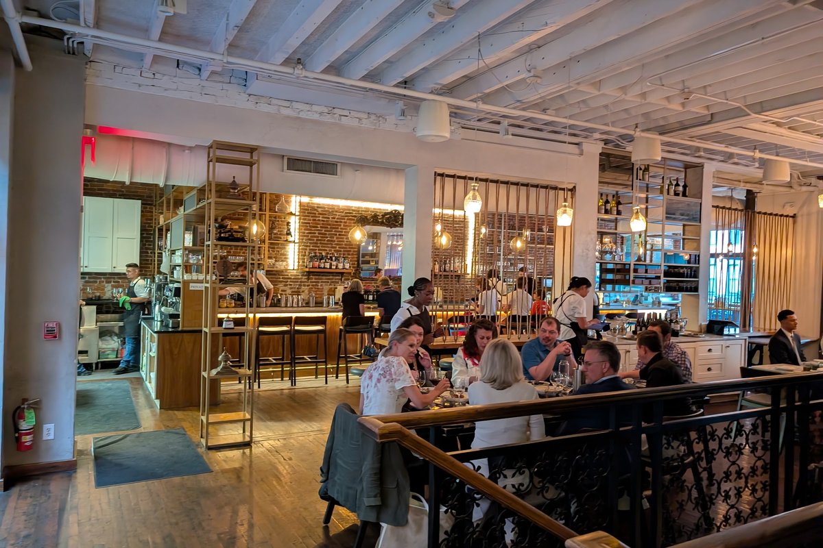 SRV, a restaurant in Boston, USA — photo 1