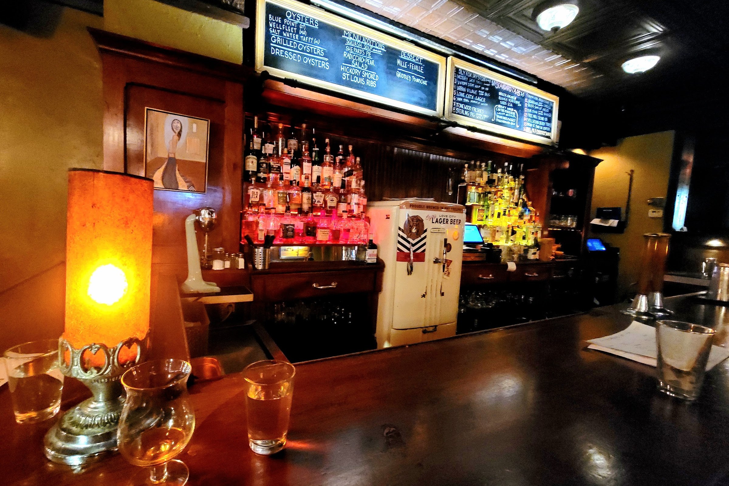 Standard Tap, a pub in Philadelphia, USA — photo 3