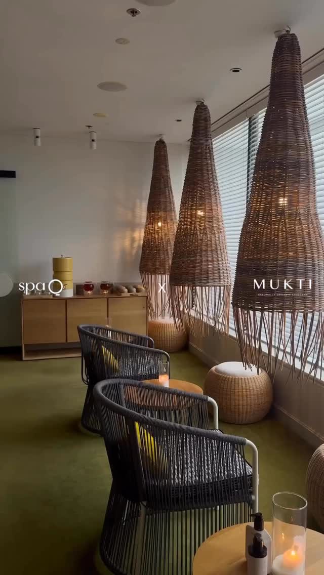Video 2 from Stingray Lounge at QT