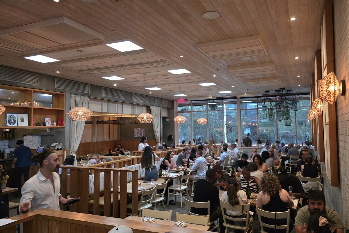 Suerte, a restaurant in Austin, USA — photo 1
