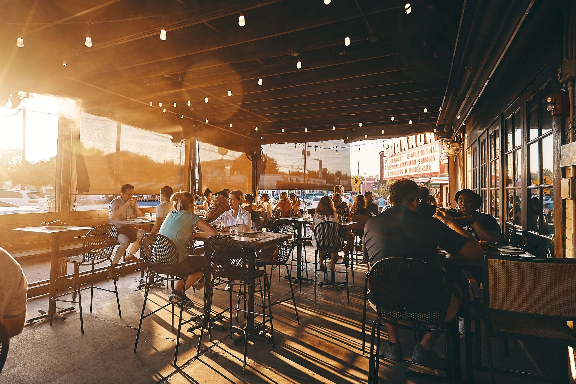 Sundown at Granada, a restaurant in Dallas, USA — photo 4