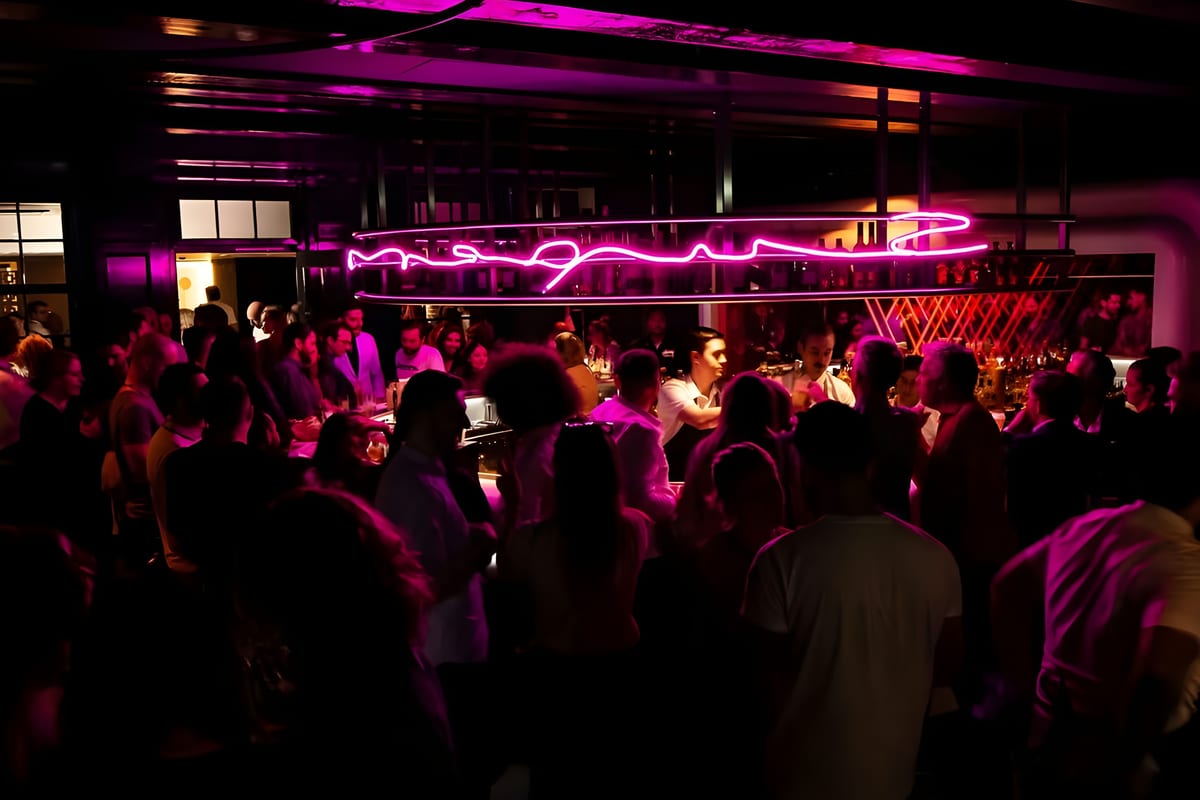 Super Lyan, a bar in Amsterdam, Netherlands — photo 1
