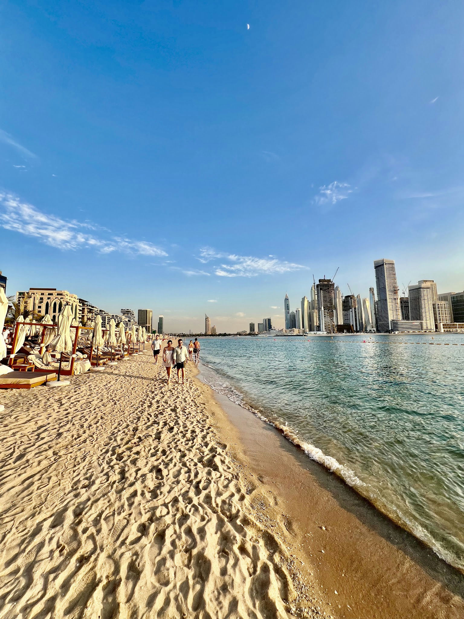 Surf Club, a beach club in Dubai, UAE — photo 3