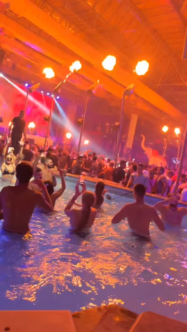Video 5 from Taj Mahal Nightclub