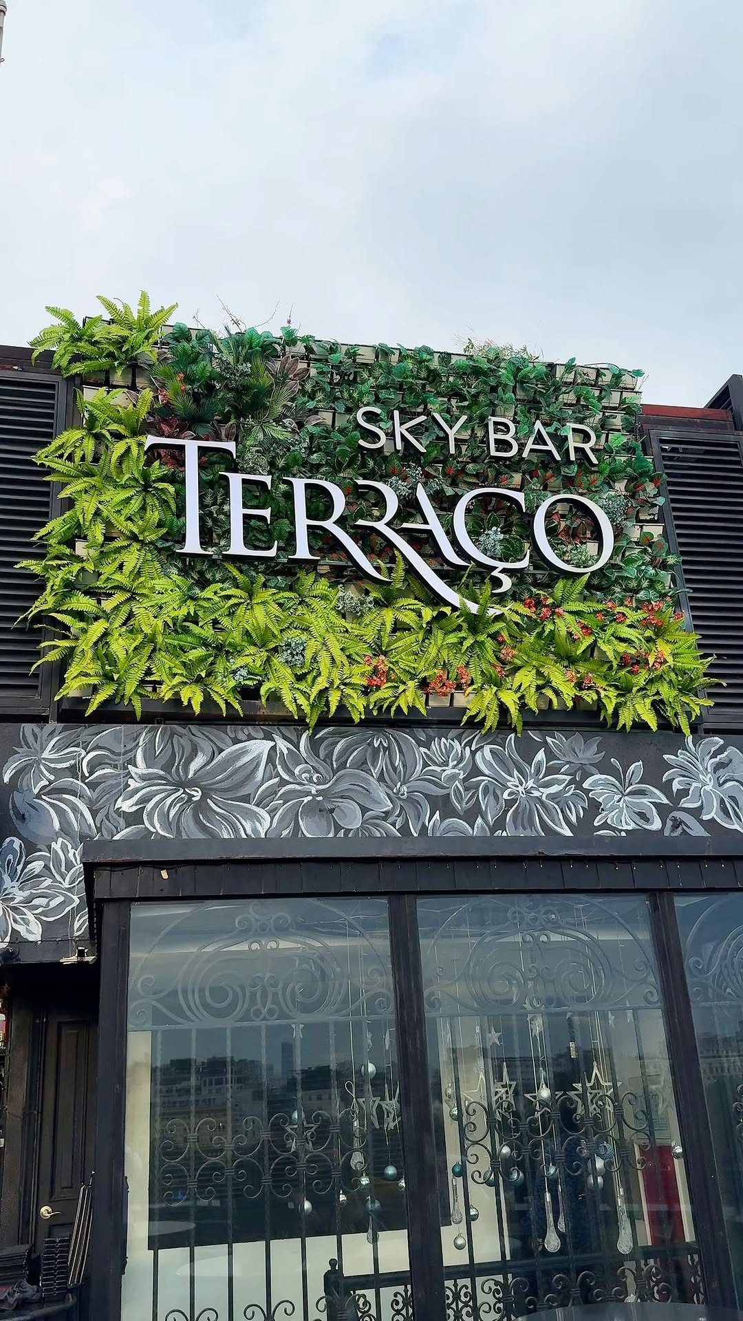 Video 5 from Terraço Sky Bar