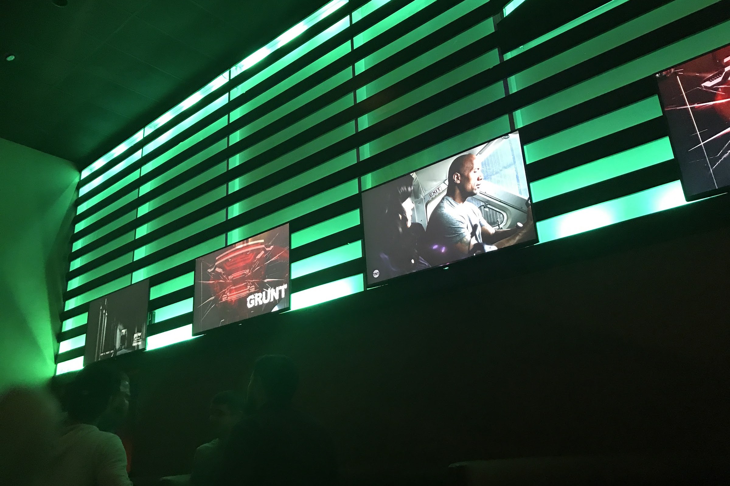 The Alley Bar, a bar in Boston, USA — photo 5