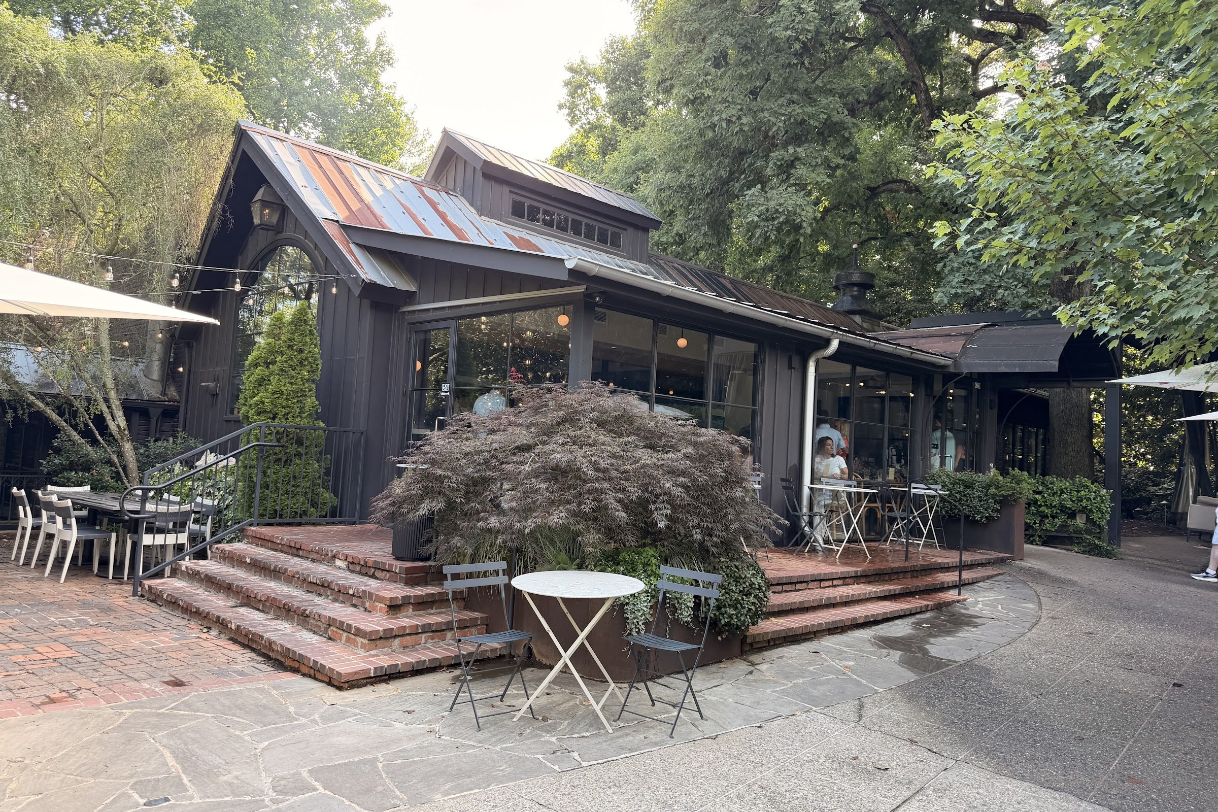 The Chastain, a restaurant in Atlanta, USA — photo 2