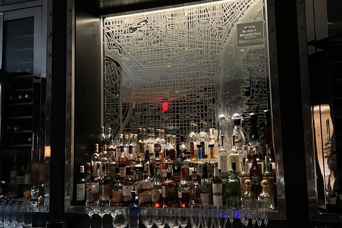 The Library Bar, a bar in Philadelphia, USA — photo 4