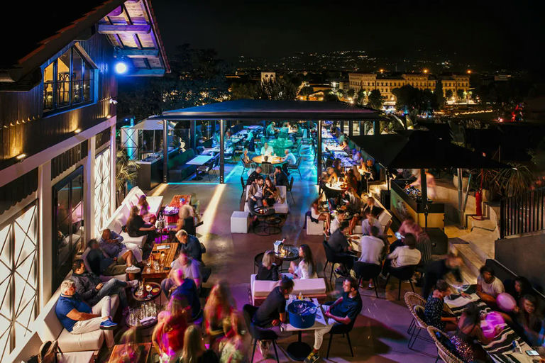 The Lodge Club, a restaurant in Florence, Italy