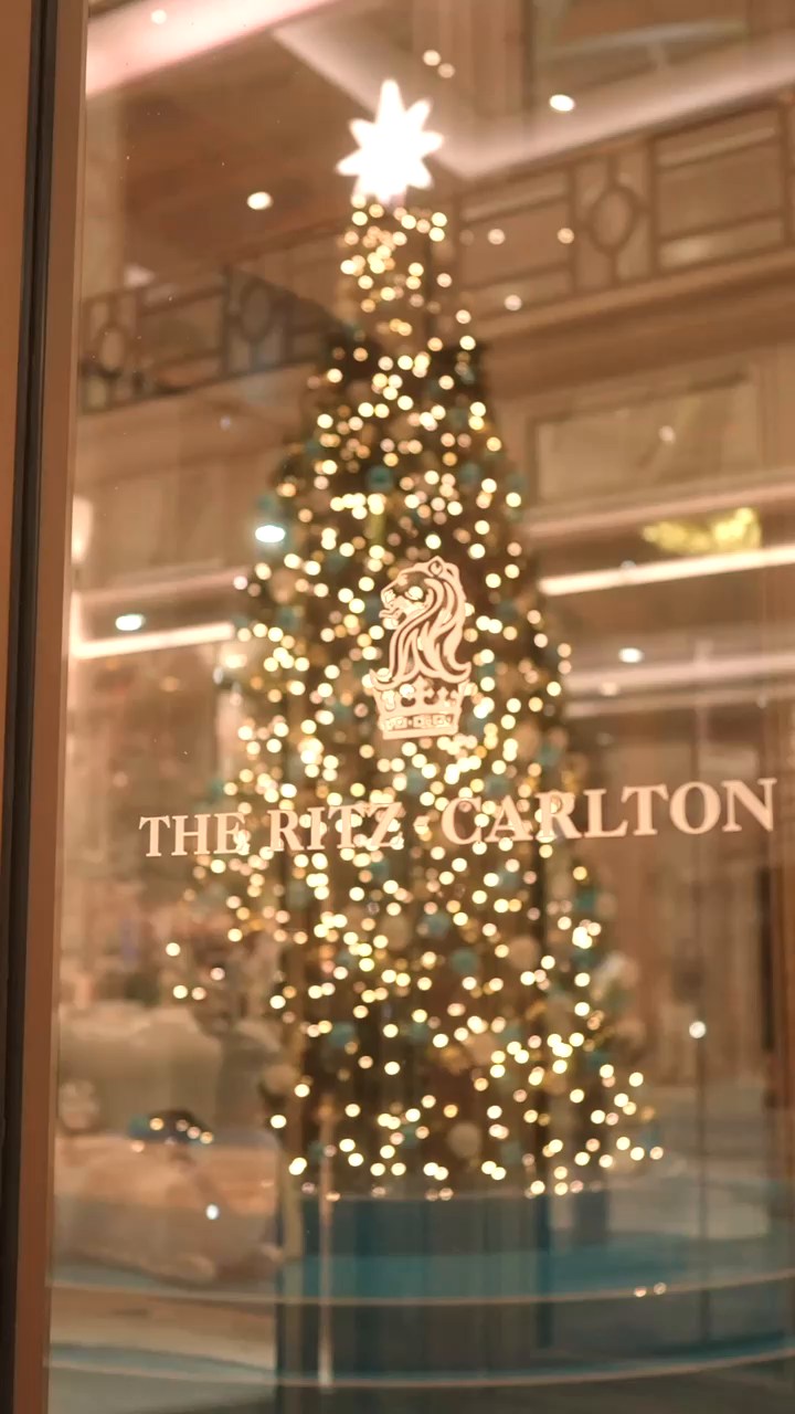Video 1 from The Ritz-Carlton Pool Bar