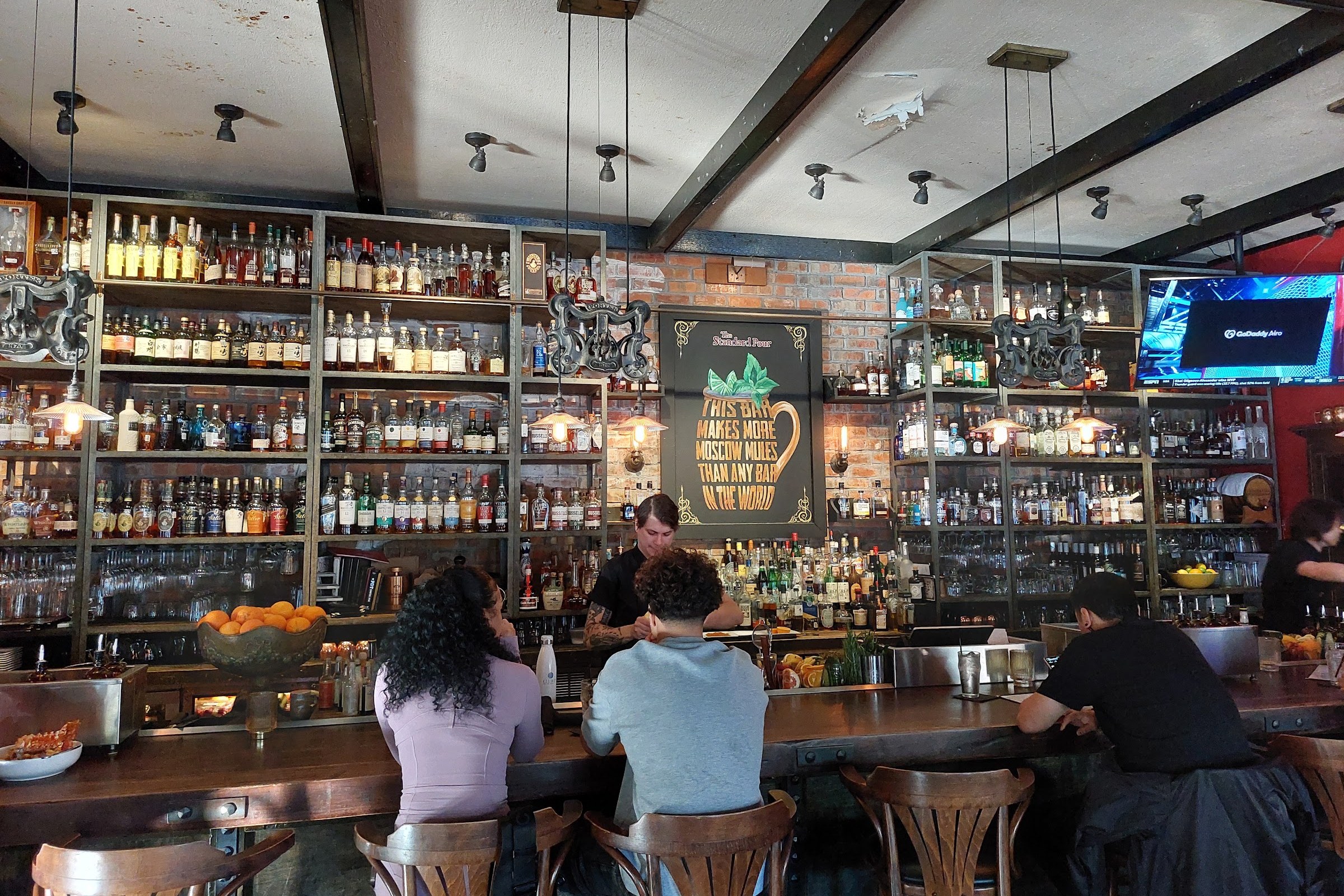 The Standard Pour, a bar in Dallas, USA — photo 3