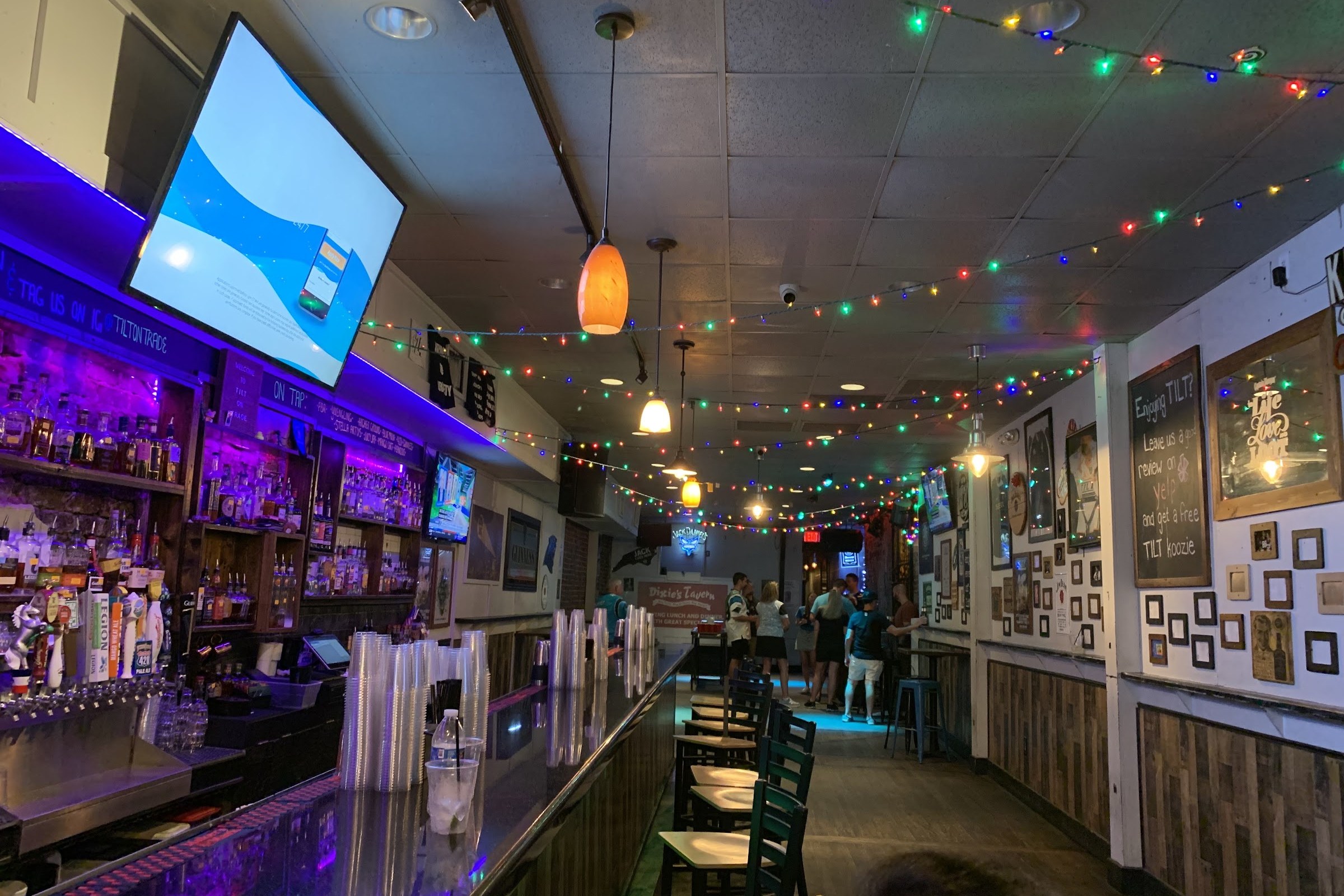 Tilt on Trade, a bar in Charlotte, USA — photo 4