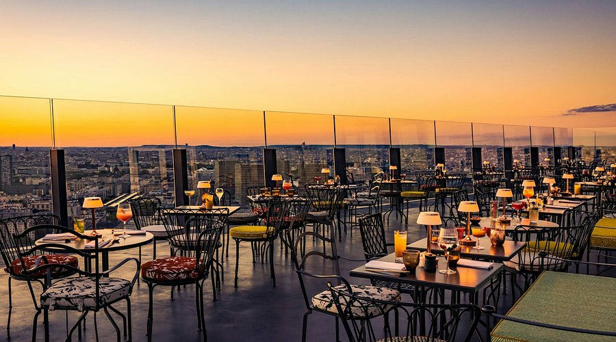 TOO TacTac Skybar, a restaurant in Paris, France