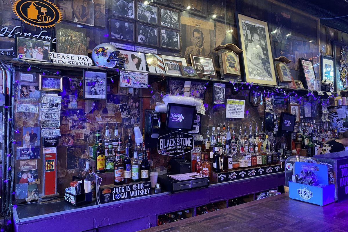 Tootsies Orchid Lounge, a bar in Nashville, USA — photo 5