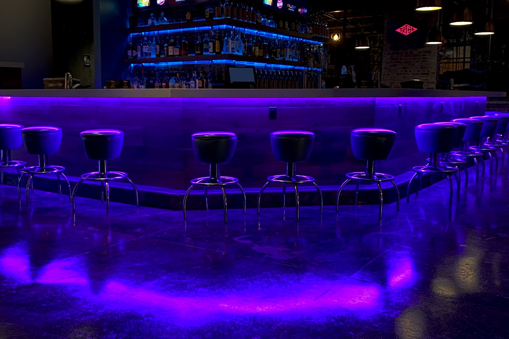 Tribe, a bar in Nashville, USA — photo 2