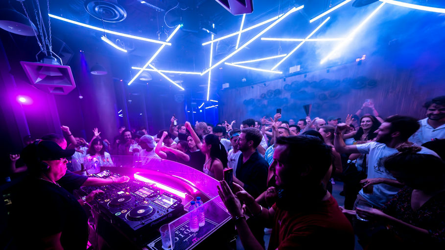 Tuff Club, a night club in Singapore, Singapore